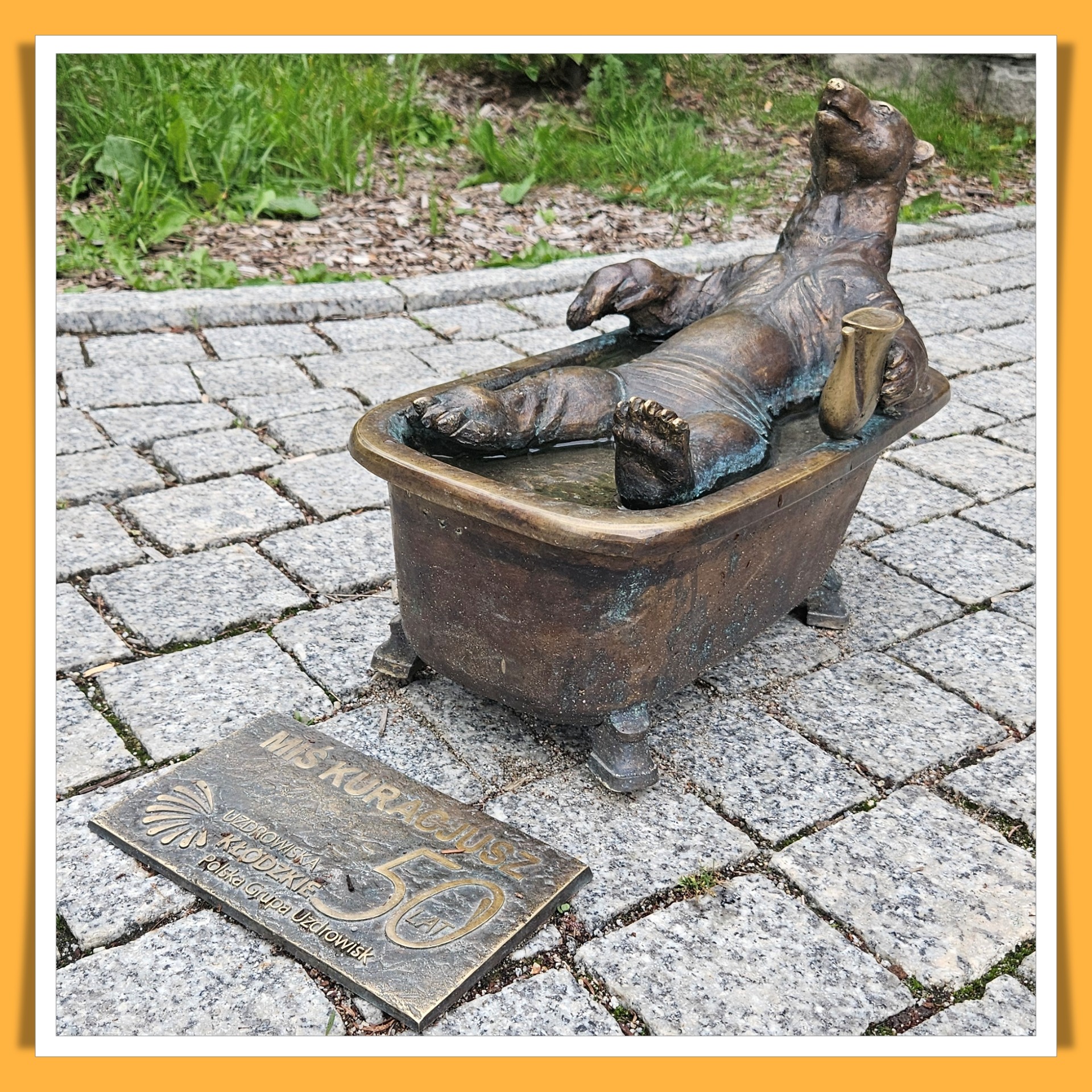 Miś Kuracjusz przy Wielkiej Pieniawie